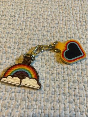 Aldi Heart and Rainbow Quarter Holder Keychain